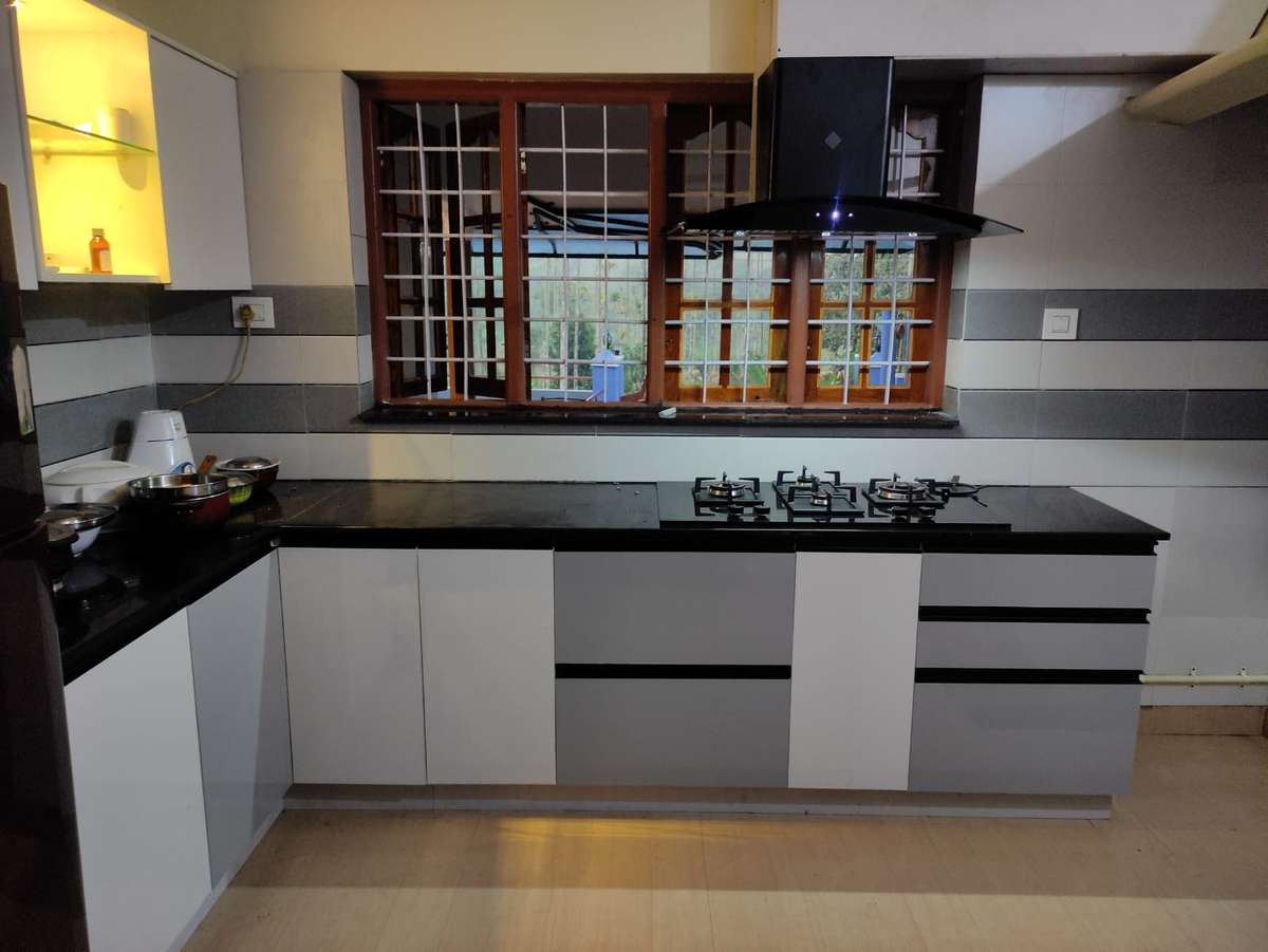 Kitchen, Storage, Window Designs by Interior Designer E K CARPENTRY, Wayanad | Kolo