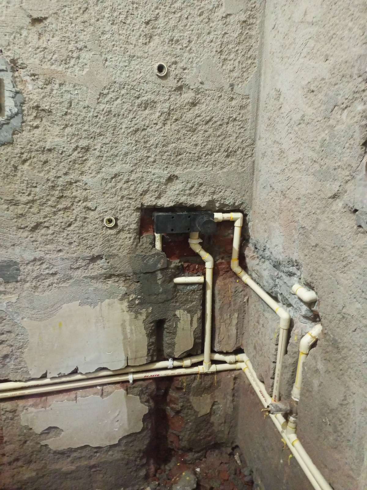 Designs by Plumber Sonu Bavdi, Jaipur | Kolo