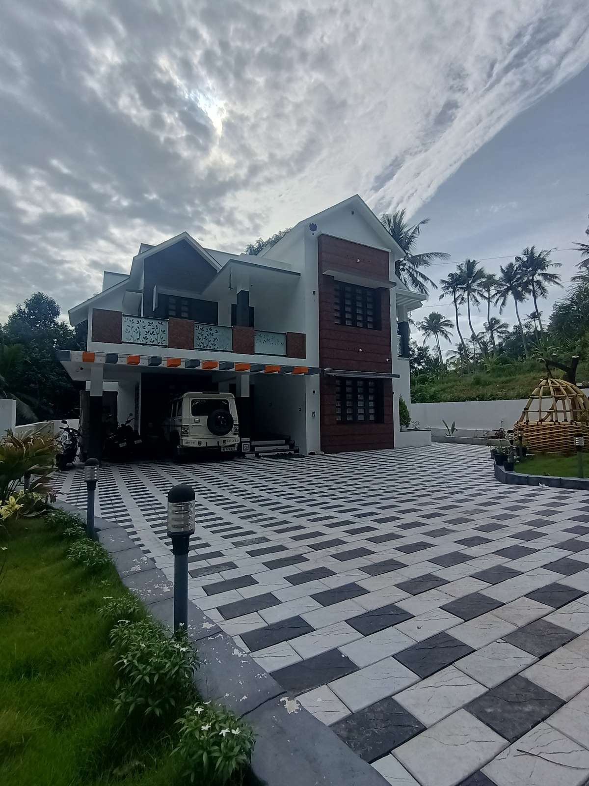 Exterior, Flooring Designs by Architect Arun Prakash, Thiruvananthapuram | Kolo