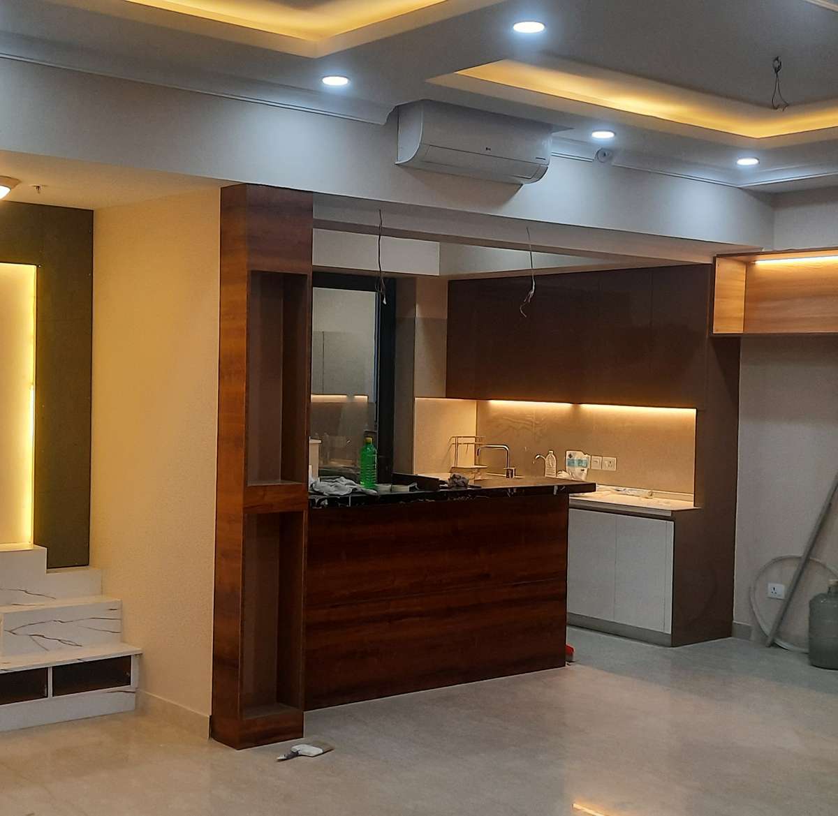 Kitchen, Lighting, Storage Designs by Contractor Jareef Khan, Gurugram | Kolo