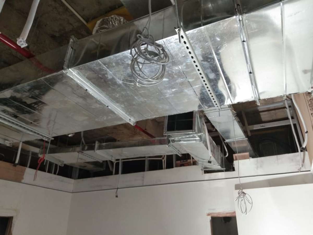 Designs by Contractor star air Conditioning and fabrication, Indore Kolo