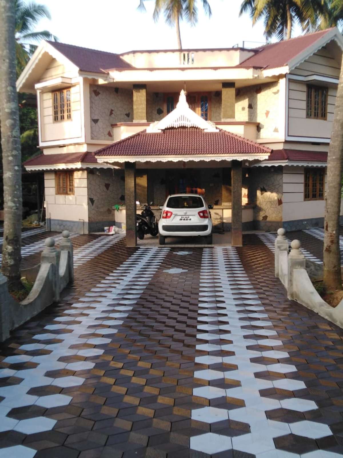 Exterior, Flooring Designs by Contractor pushpan rajan, Palakkad | Kolo