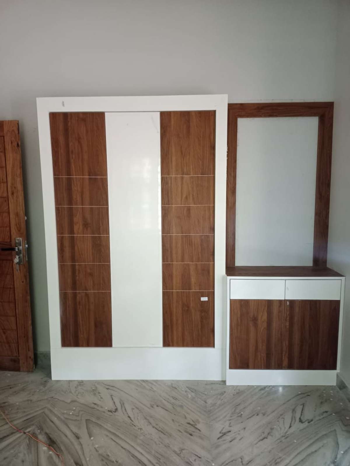 Furniture, Bedroom Designs by Contractor sahil interios, Malappuram | Kolo