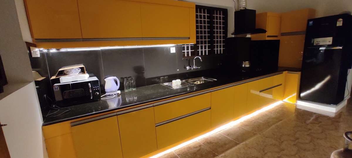 Kitchen, Lighting, Storage Designs by Contractor Sharuk Shahul, Alappuzha | Kolo