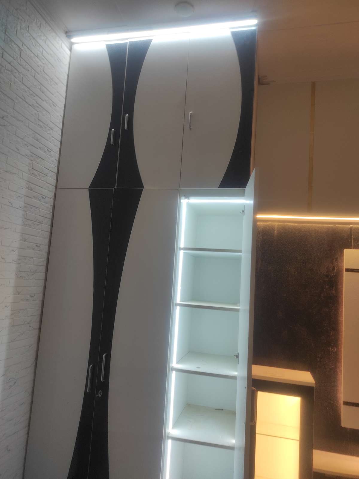Designs by Electric Works Kamil Khan electrician, Gautam Buddh Nagar | Kolo