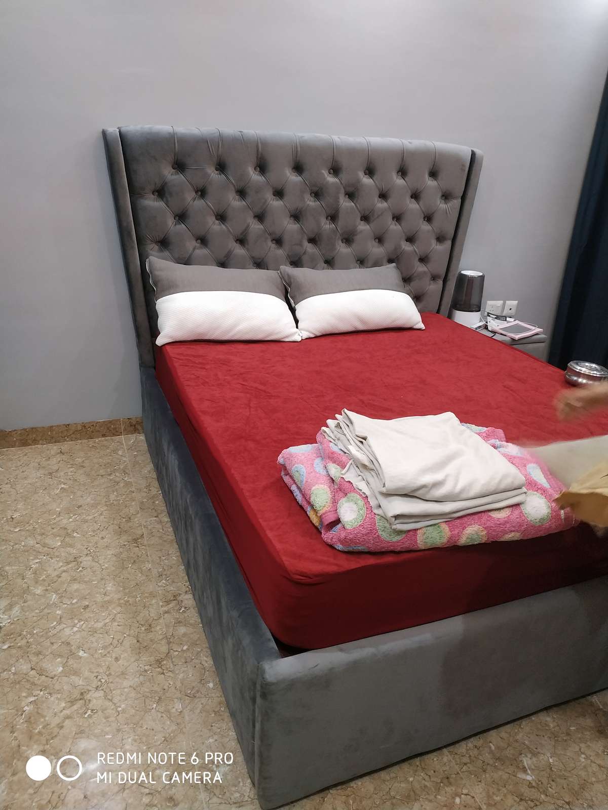 Bedroom, Furniture Designs by Carpenter rakesh carpenter, Gautam Buddh Nagar | Kolo