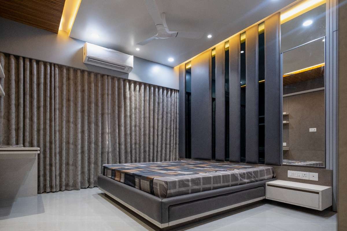 Bedroom, Furniture, Storage, Lighting Designs by Contractor HOMSYN interiors, Delhi | Kolo