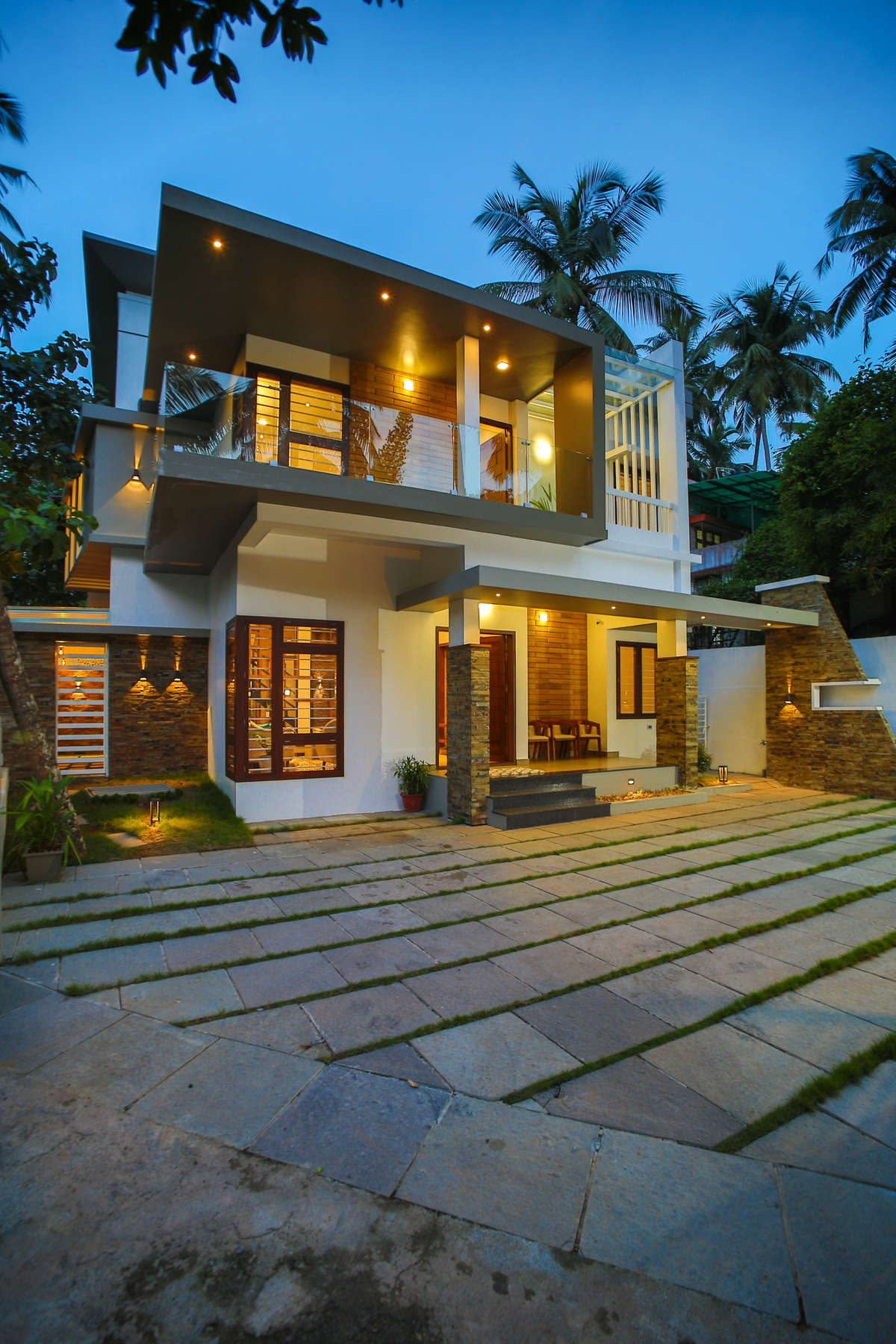 Exterior, Lighting Designs by Architect Corbel Architecture, Kozhikode | Kolo