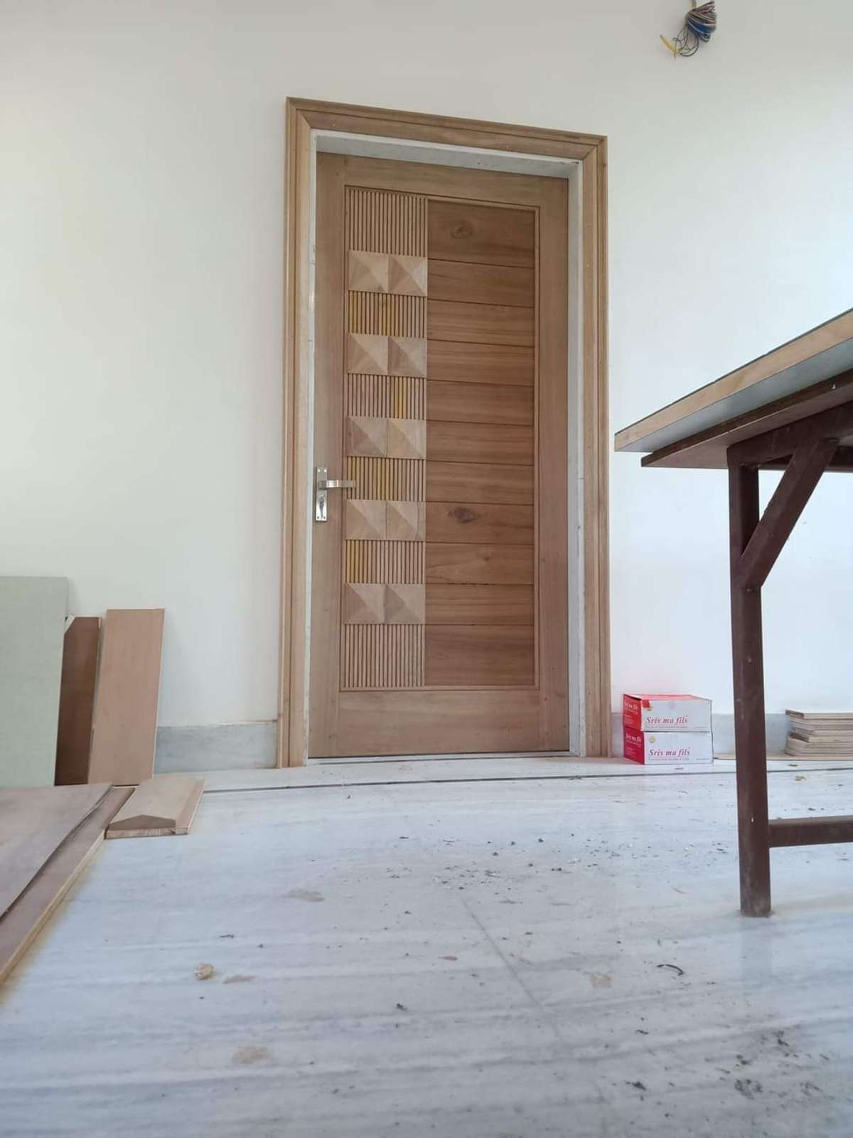 Door, Flooring Designs by Carpenter Pardeep K Diwakar, Ghaziabad | Kolo