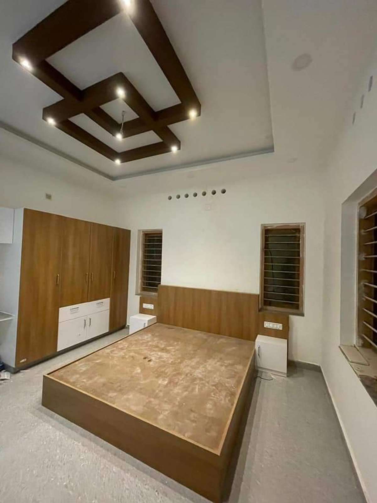 Ceiling, Lighting, Bedroom, Storage, Window Designs by Carpenter ЁЯЩП рдлреЙрд▓реЛ рдХрд░реЛ рджрд┐рд▓реНрд▓реА рдХрд╛рд░рдкреЗрдВрдЯрд░ рдХреЛ, Delhi | Kolo