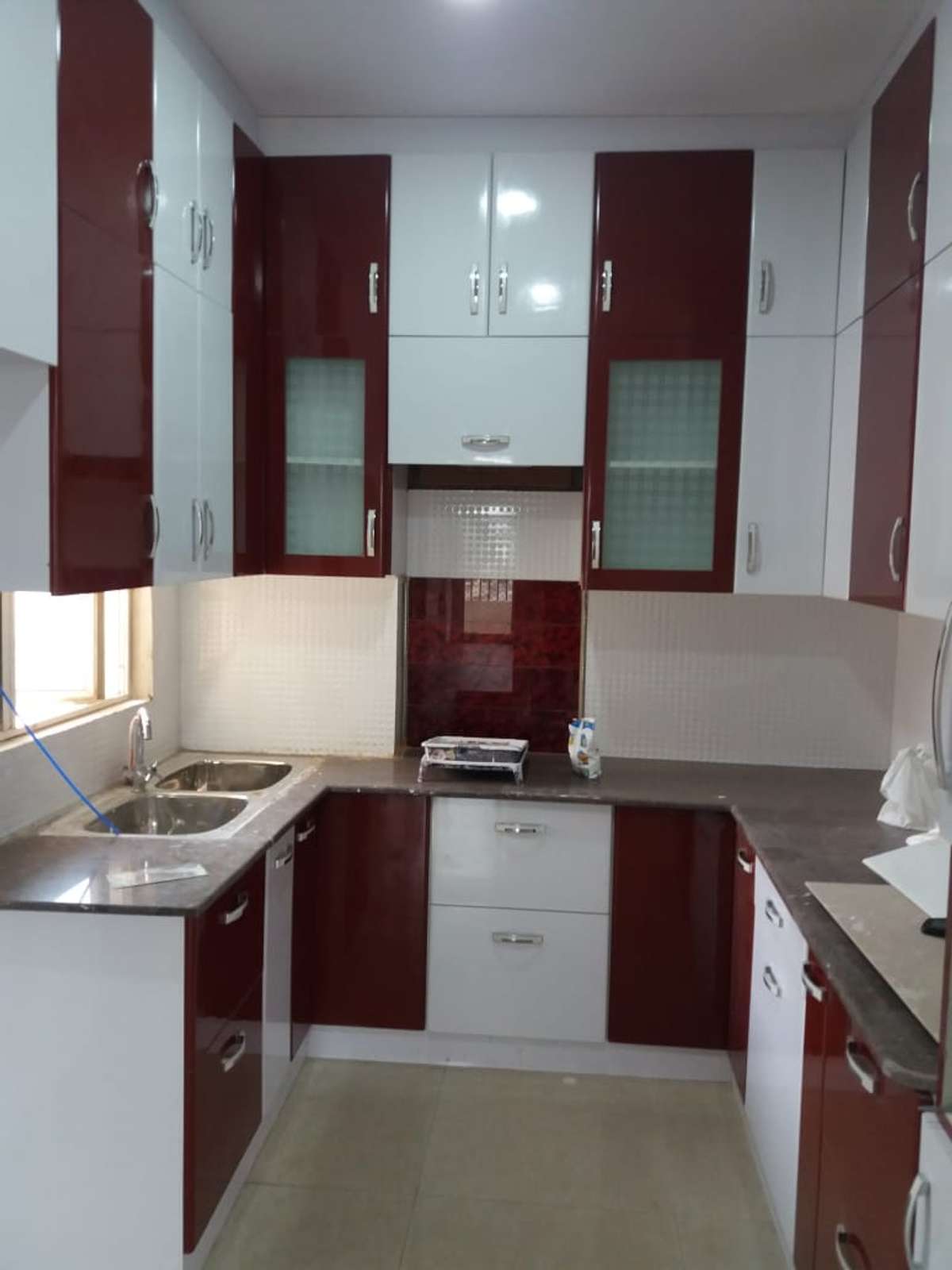 Kitchen, Storage Designs by Contractor Puneet Rana, Gautam Buddh Nagar | Kolo
