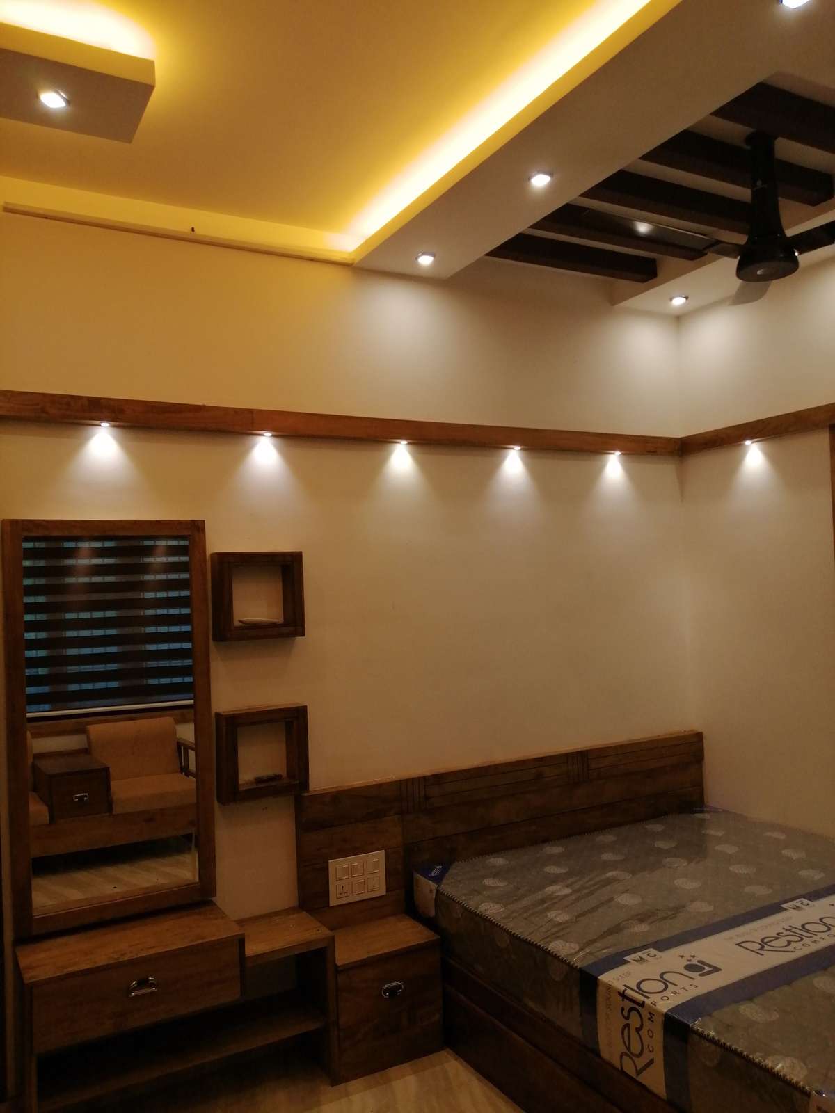Bedroom, Furniture, Lighting, Storage Designs by Plumber Muhsin Alijan, Kannur | Kolo
