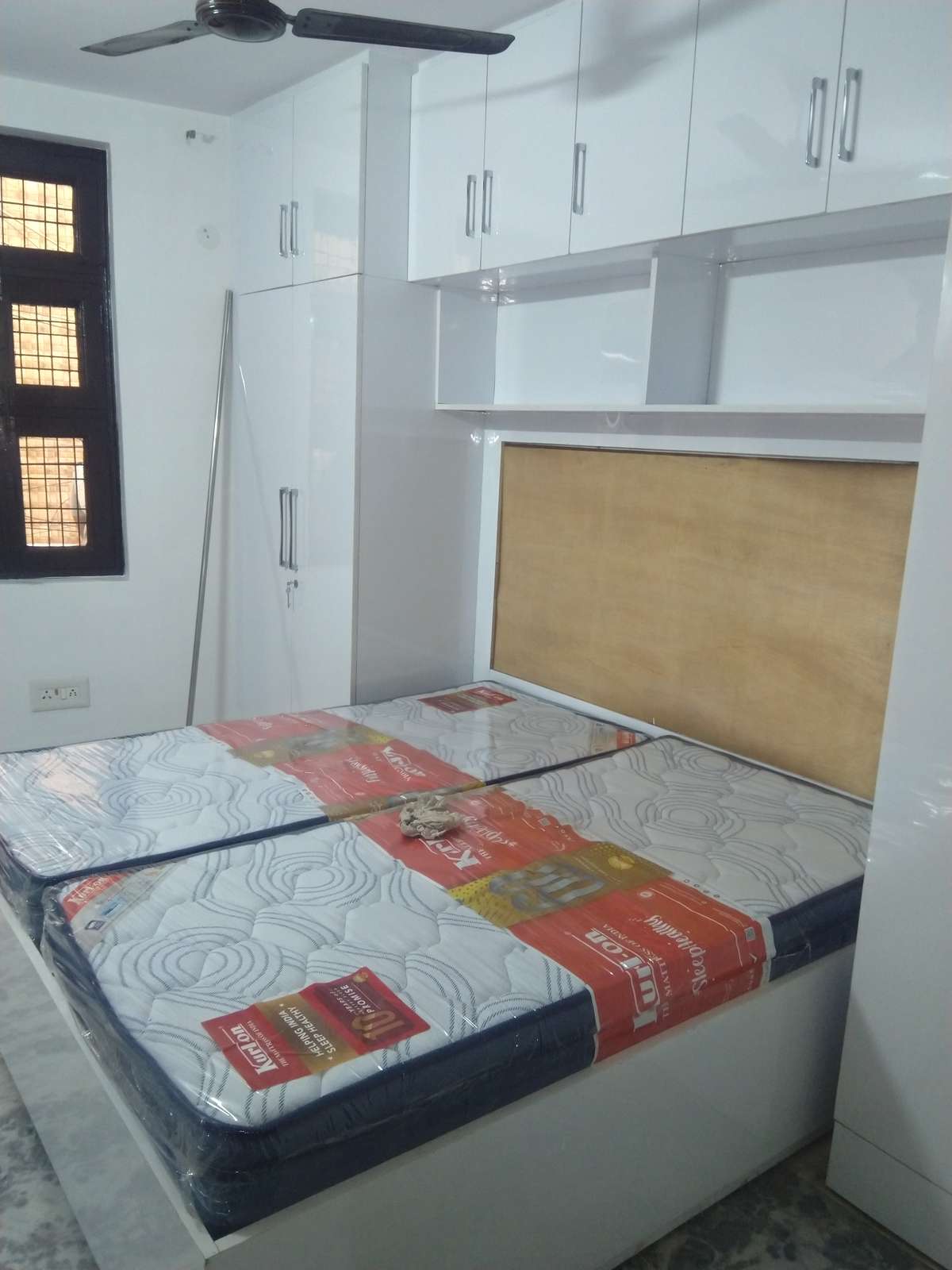Furniture, Storage, Bedroom, Wall, Window Designs by Carpenter siraj khan, Delhi | Kolo