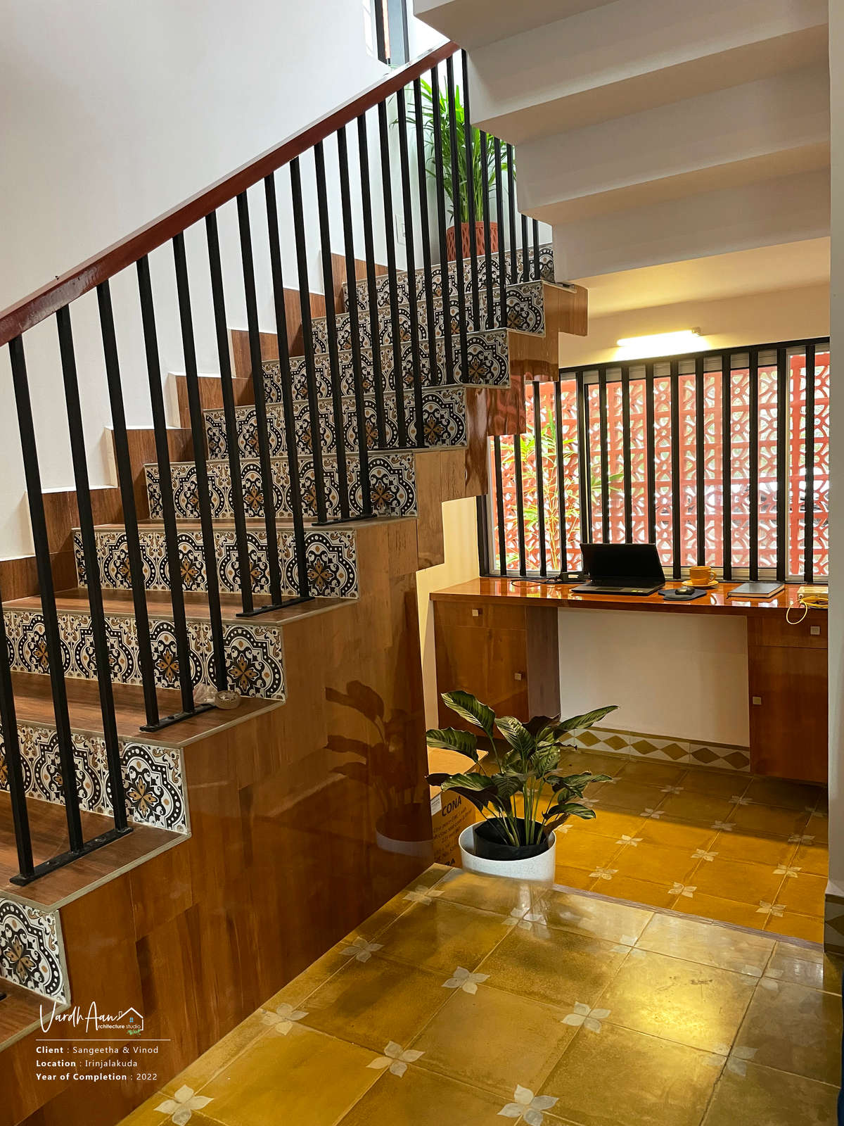 Flooring, Staircase, Home Decor Designs by Architect Vardhaan Architecture studio, Thrissur | Kolo