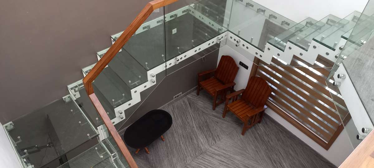 Flooring, Staircase Designs by Contractor ajin jose, Kozhikode | Kolo
