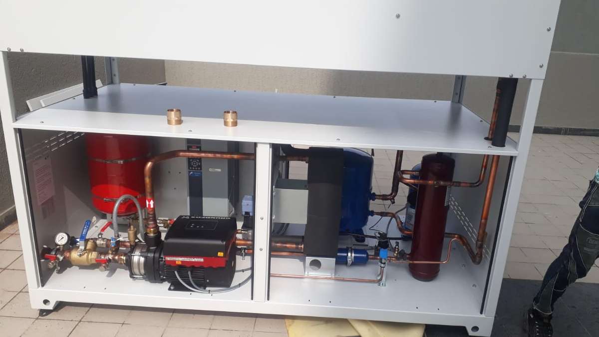 Designs by HVAC Work AbrarKhan AbrarKhan, Indore Kolo