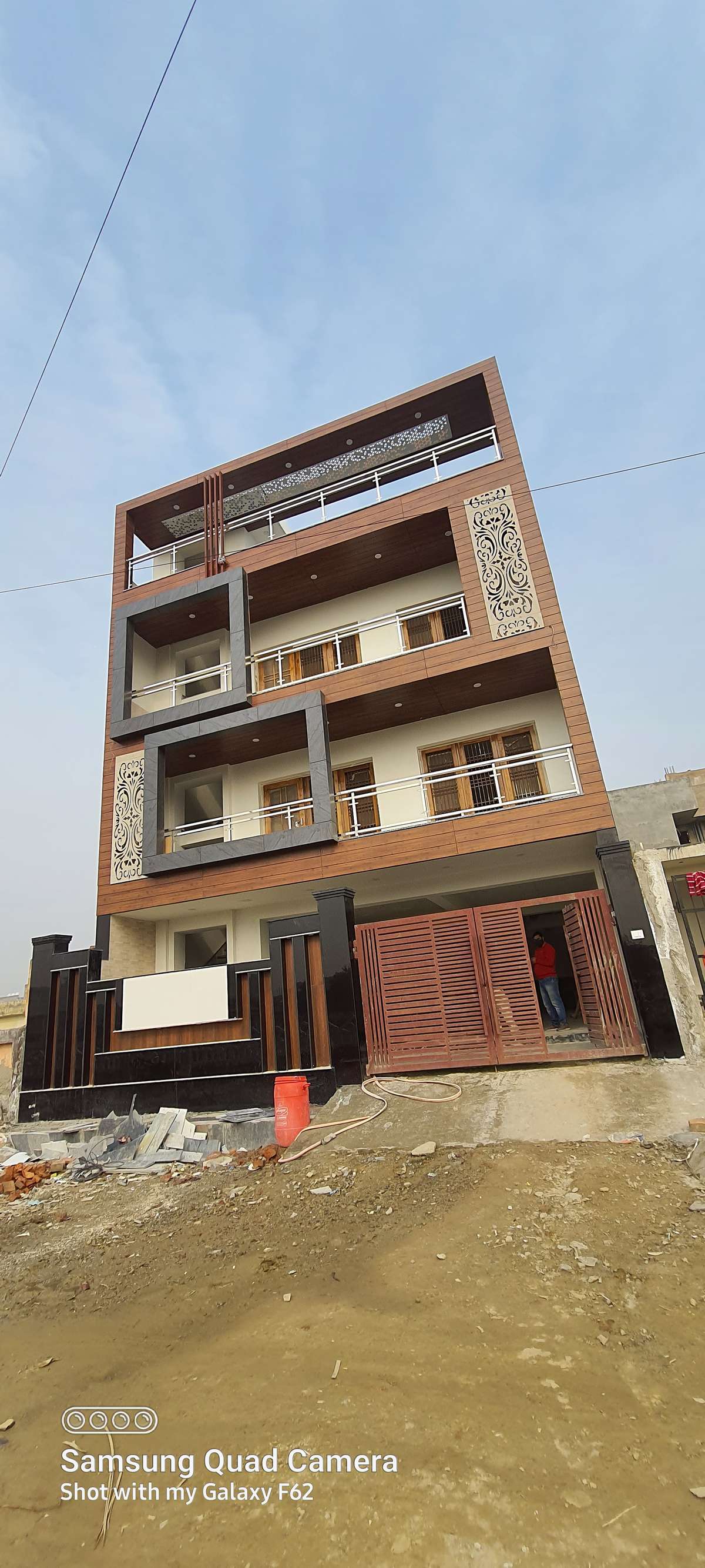 Designs by Civil Engineer HHM Contractors, Gautam Buddh Nagar | Kolo