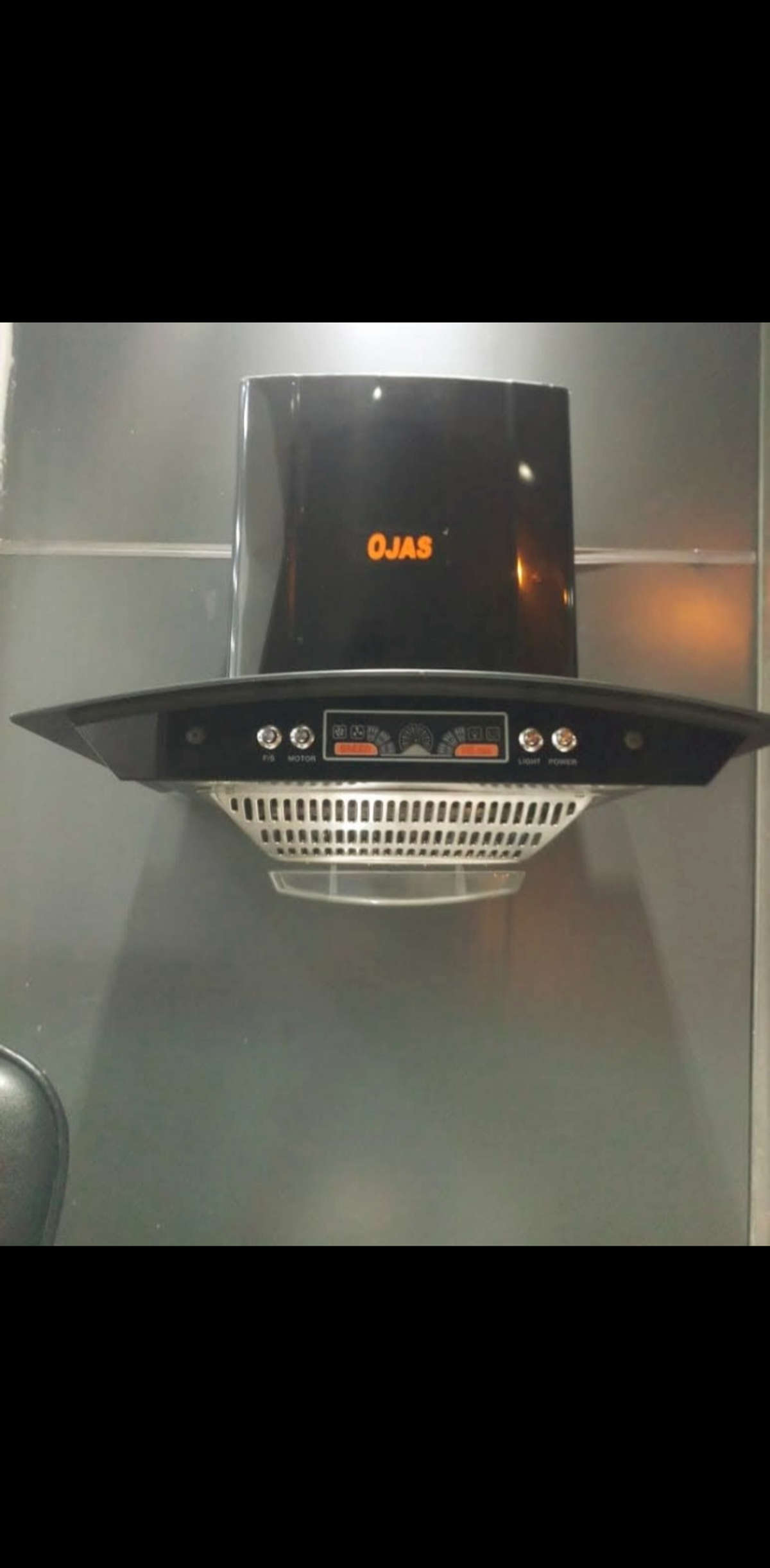 Designs by Service Provider s kitchen chimney built-in hobe, Ghaziabad | Kolo