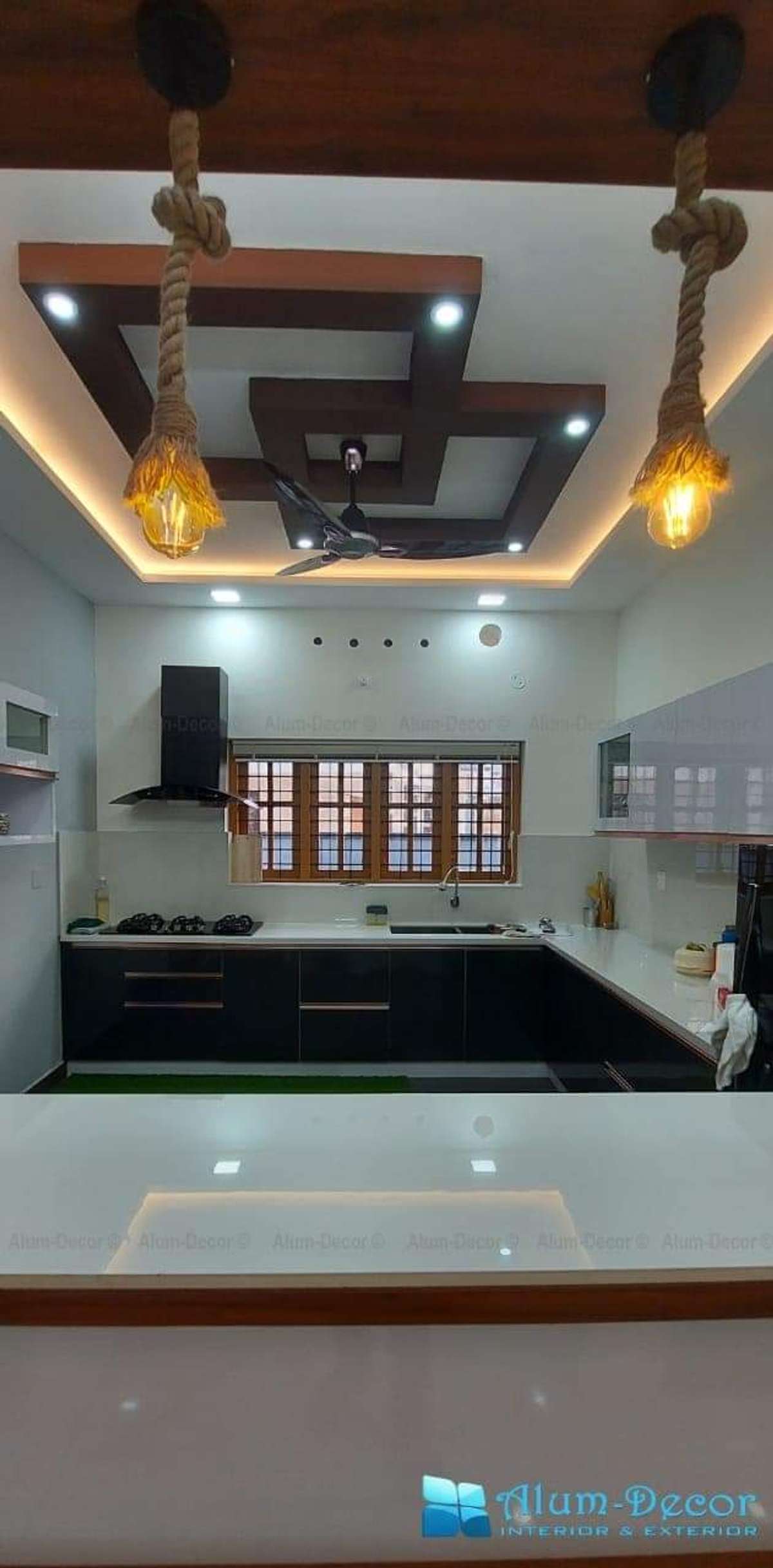 Kitchen, Storage Designs by Carpenter ЁЯЩП рдлреЙрд▓реЛ рдХрд░реЛ рджрд┐рд▓реНрд▓реА рдХрд╛рд░рдкреЗрдВрдЯрд░ рдХреЛ, Delhi | Kolo