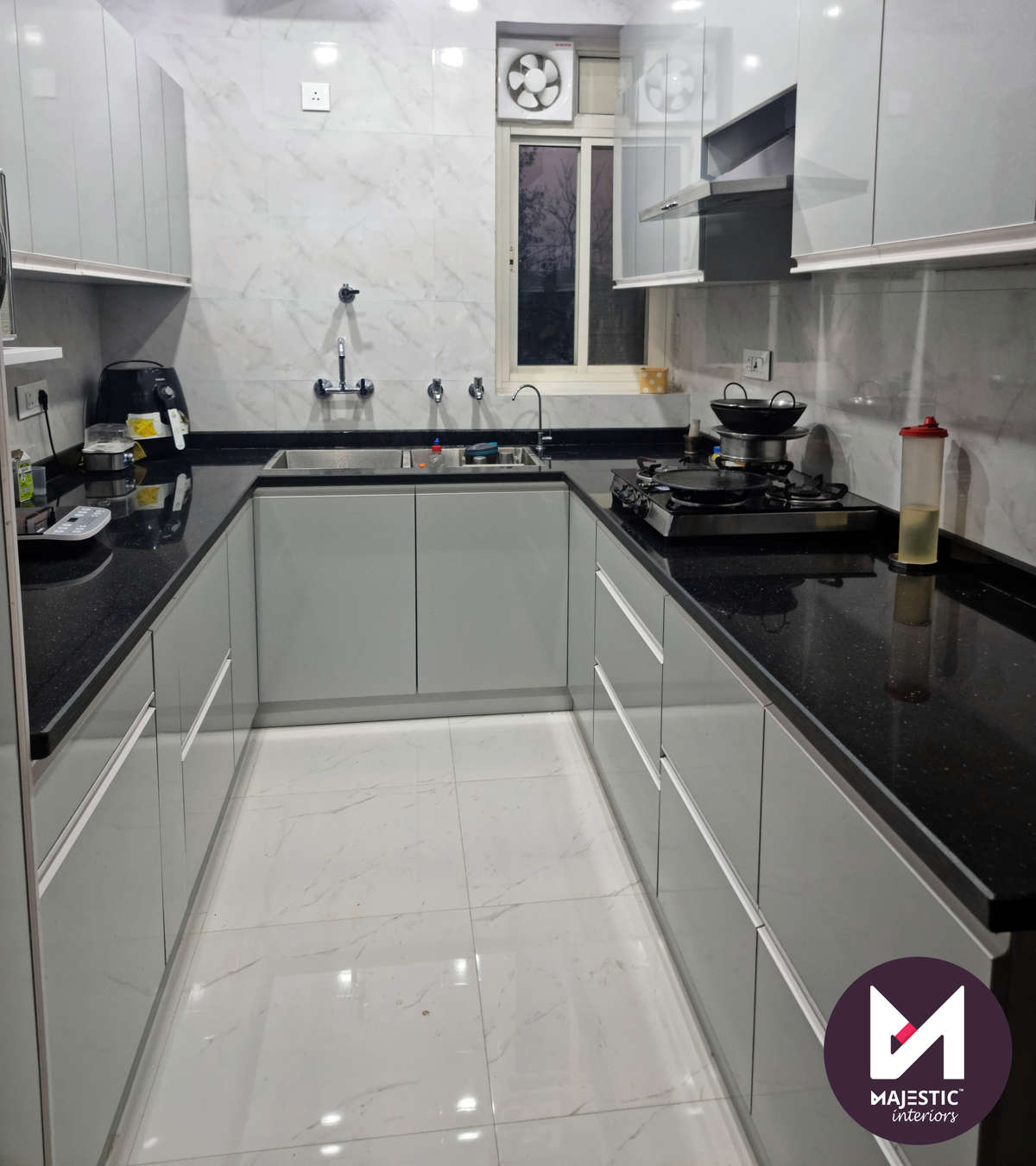 Kitchen, Storage Designs by Interior Designer MAJESTIC INTERIORS ®, Faridabad | Kolo