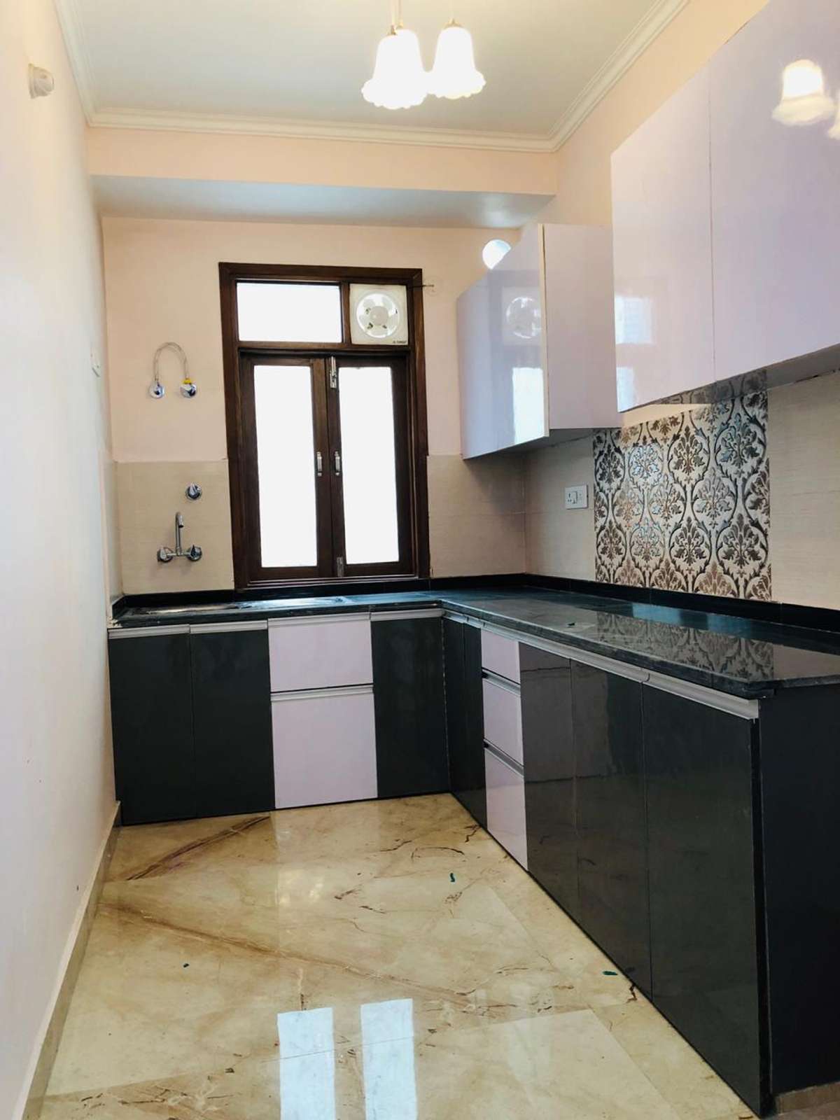 Kitchen, Storage Designs by Interior Designer Pankaj Kumar, Gautam Buddh Nagar | Kolo