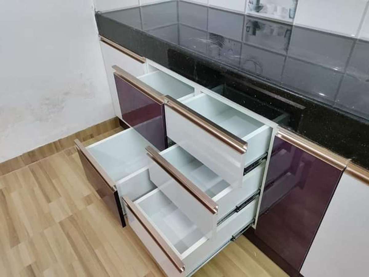 Kitchen, Storage Designs by Carpenter Amit Sharma, Delhi | Kolo