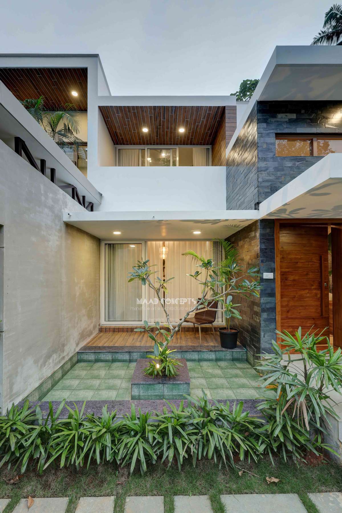 Exterior, Lighting Designs by Architect MAAD Concepts, Ernakulam | Kolo