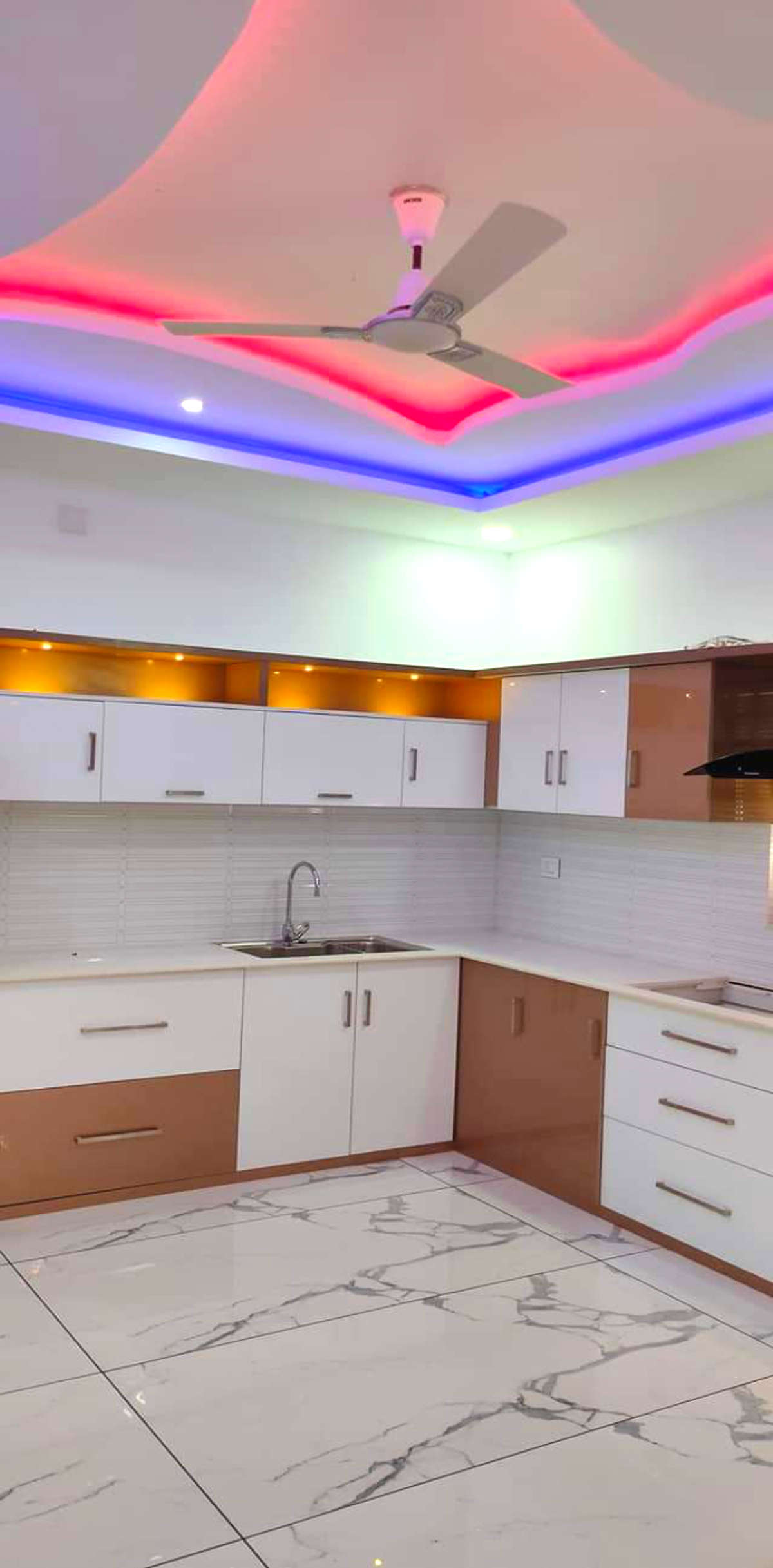 Ceiling, Lighting, Kitchen, Storage, Flooring Designs by Carpenter up bala carpenter, Kannur | Kolo