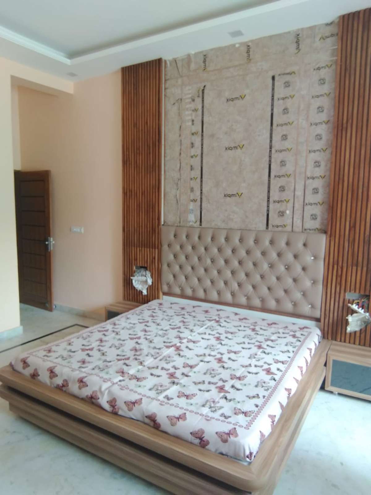 Furniture, Storage, Bedroom, Wall Designs by Carpenter Basharat Rao, Gautam Buddh Nagar | Kolo