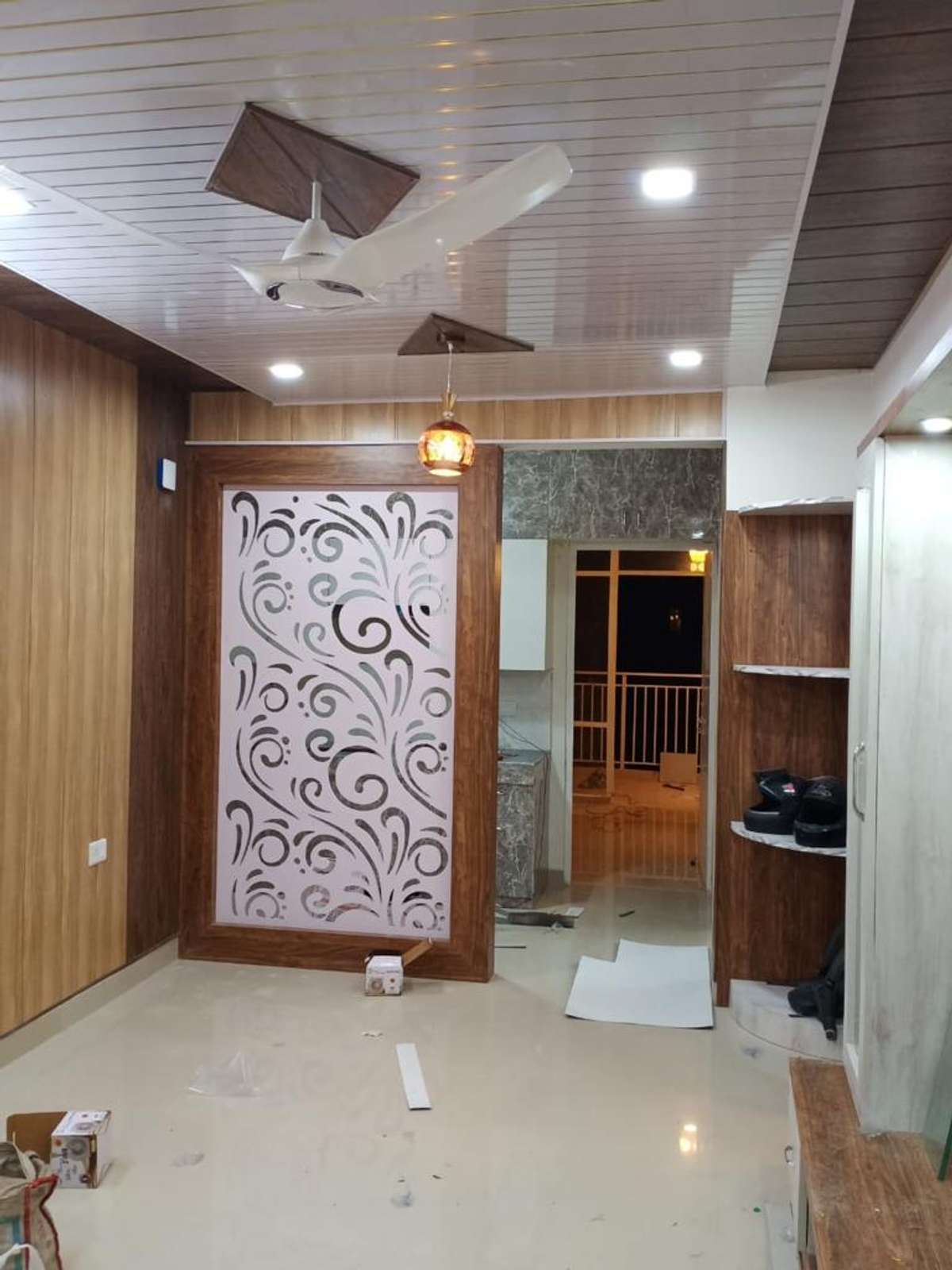 Ceiling, Lighting Designs by Contractor MrChauhan interior and Construction, Gurugram | Kolo