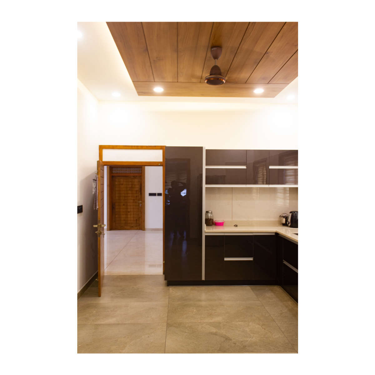 Kitchen, Storage, Lighting, Flooring, Ceiling Designs by Architect Dedeev Vijayan, Kozhikode | Kolo