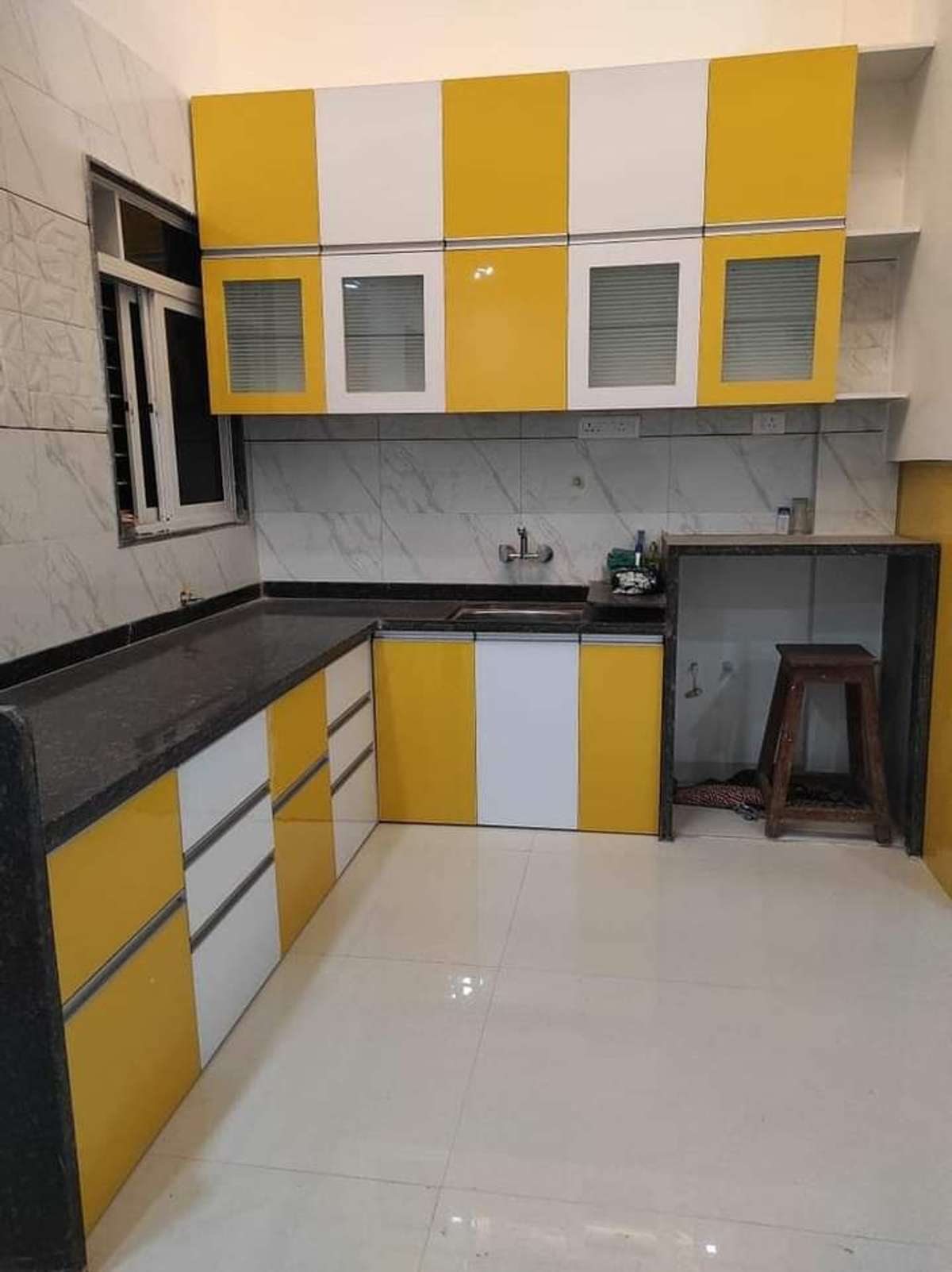 Kitchen, Storage Designs by Carpenter A1 furniture group, Jaipur | Kolo