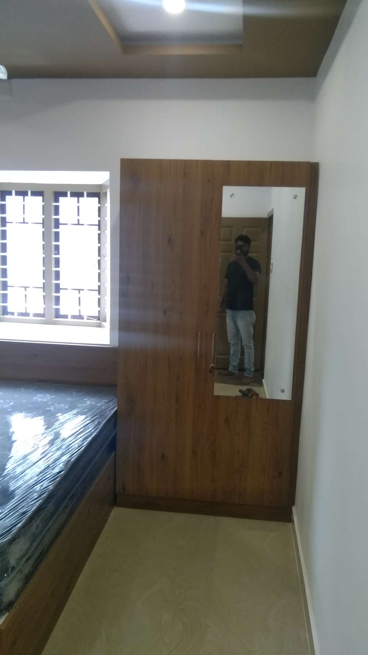 hai sr iam jemod interior work
thrissur.