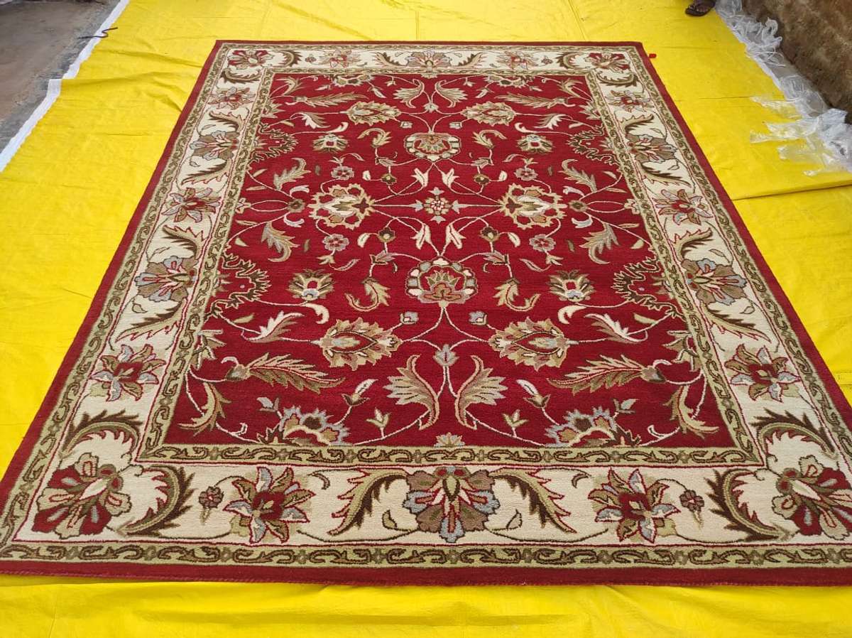 rug new colour size 8'x10'
price 200 sq feet please contact