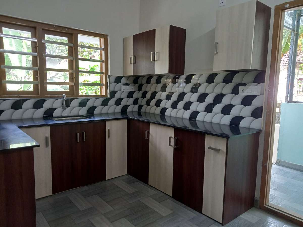 marine plywood is better

more details :97447-18357