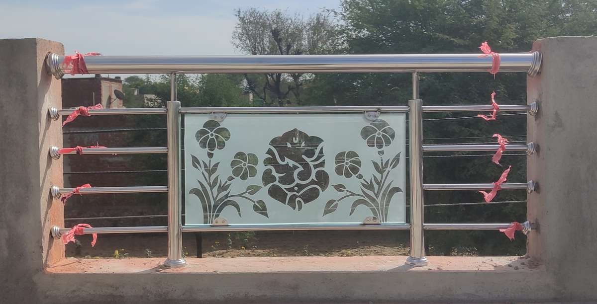 sir steel railing ka koi kam ho to batana 6377786242