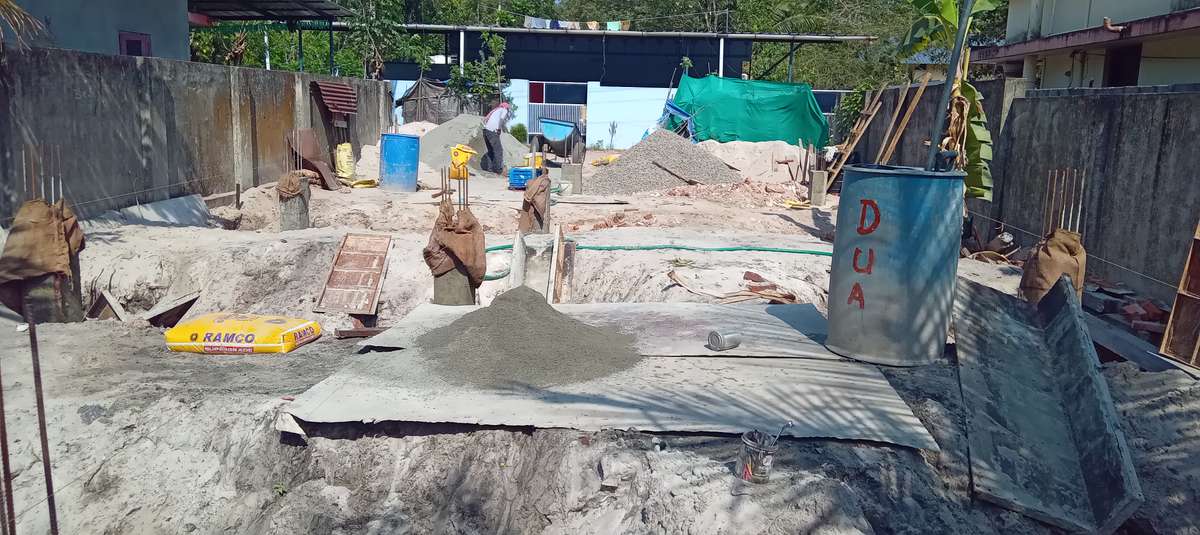 column structure ൽ  AAC BLOCK ഉപയോഗിച്ച്  FINISHING WORK 1600/SQFT, ഇപ്പോൾ കഞ്ഞിക്കുഴിക്കു സമീപം WORK നടക്കുന്നു 