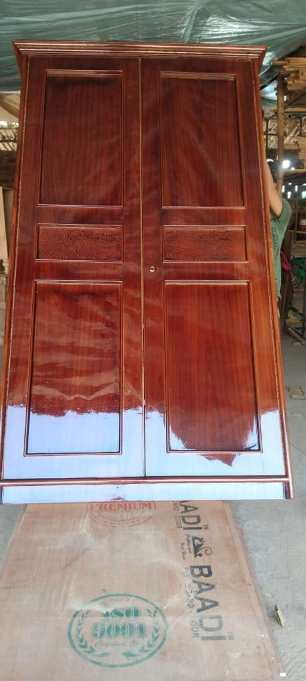 sir i am paintar furniture polish service