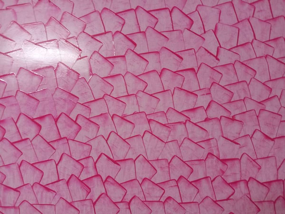 colour paint wall putty wall royal play design polish karvana ho to batana acche rate per karte hai hum contact number 911.934.7783