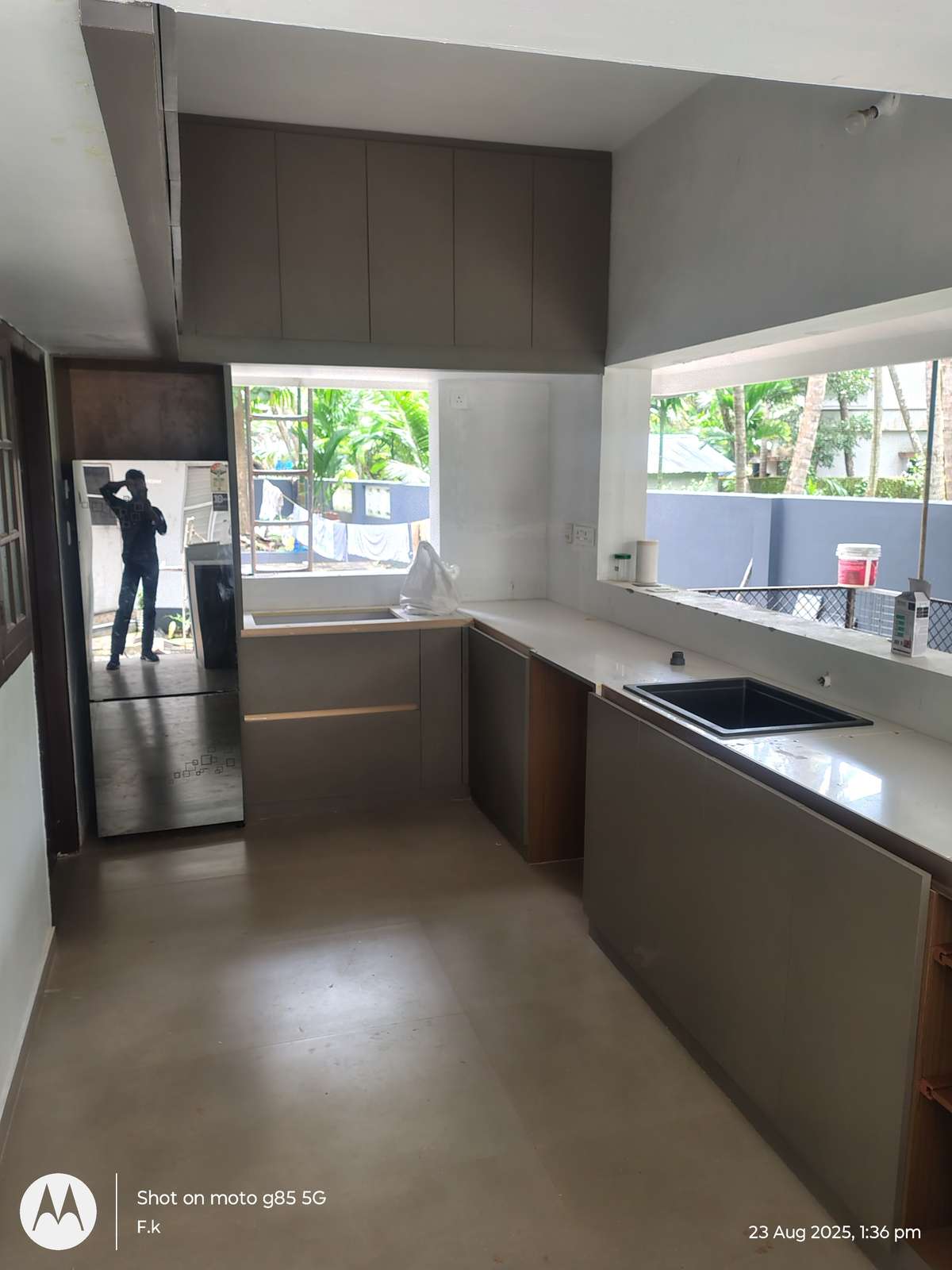 I am Kerala carpenter full Hindi team please contact 7248313492