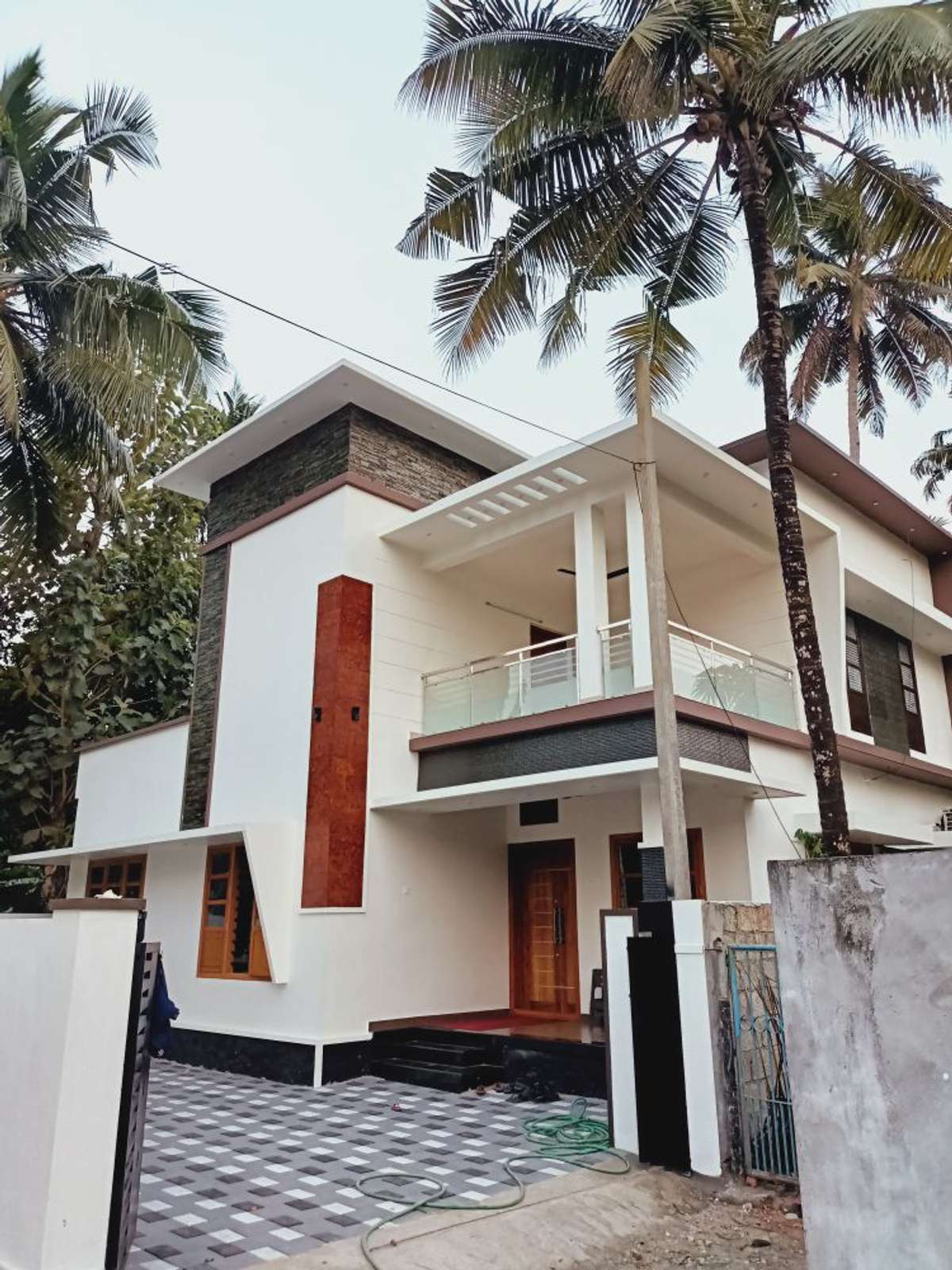4cent plot il cheytha veed aanu