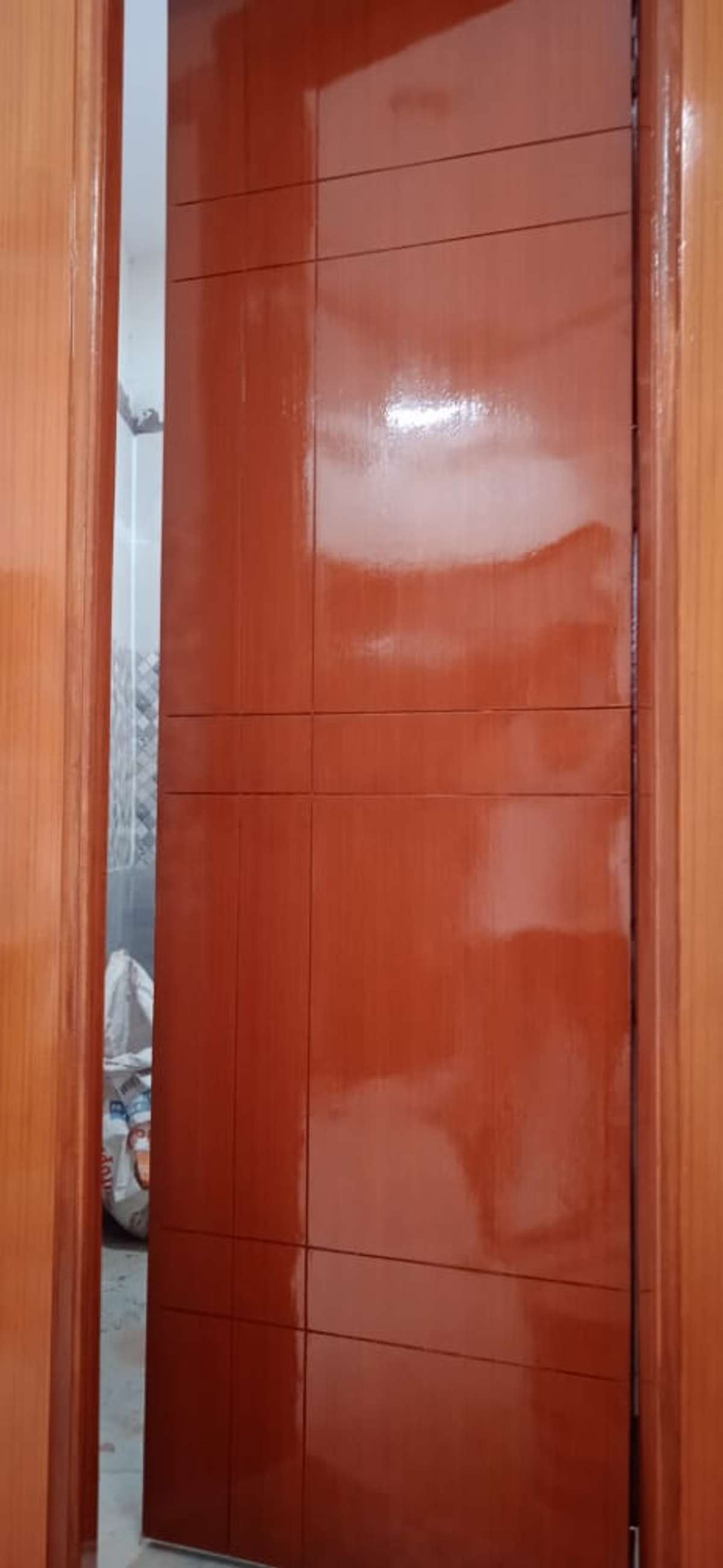 Yahya decorator 
spacial polish karvani to batao