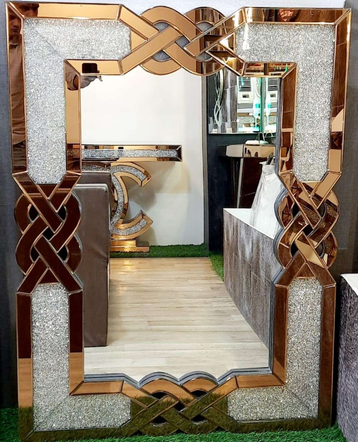 unique mirror work 8287332208