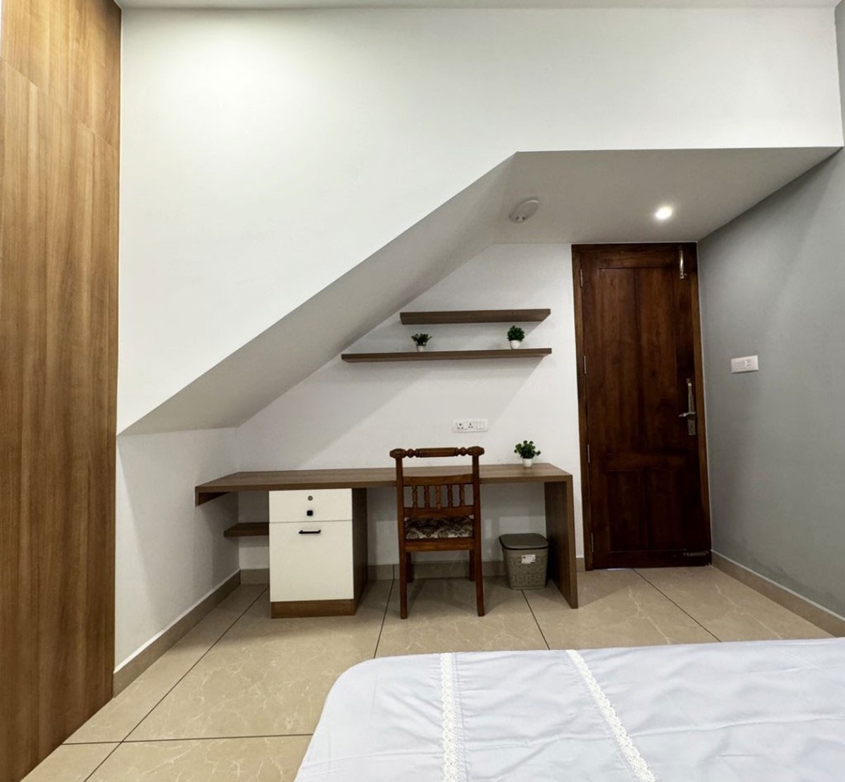 3 bedroom 4,500 sqft interior design by PINLIGHT INTERIORS in ...