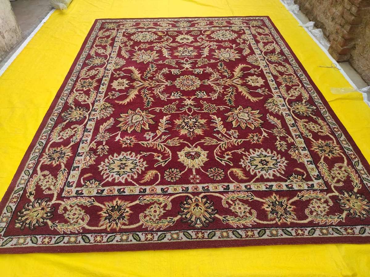 rug new colour size 8'x10'
price 200 sq feet please contact
