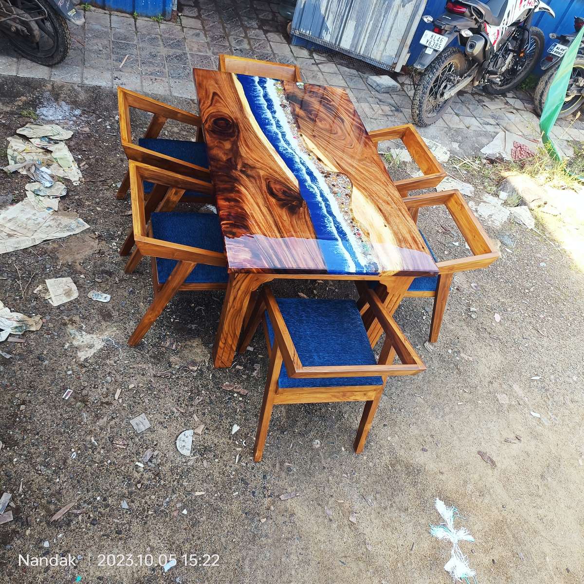 for epoxy resin dining table plz contact 9074024313