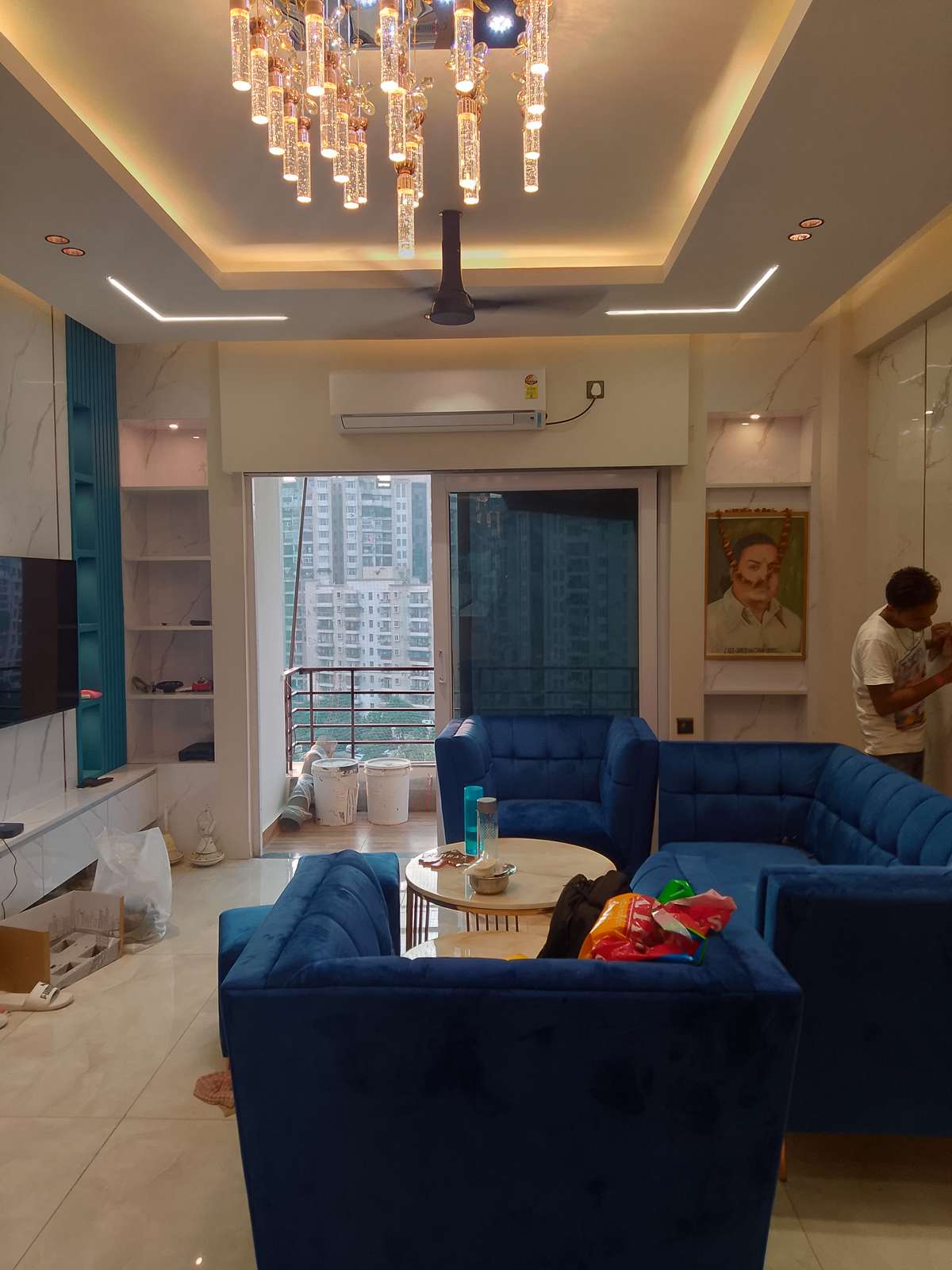 two bedroom one drawing one kitchen one toilet 50 Gaj plot size
with good interior designing please you call me on this number 9818760.825