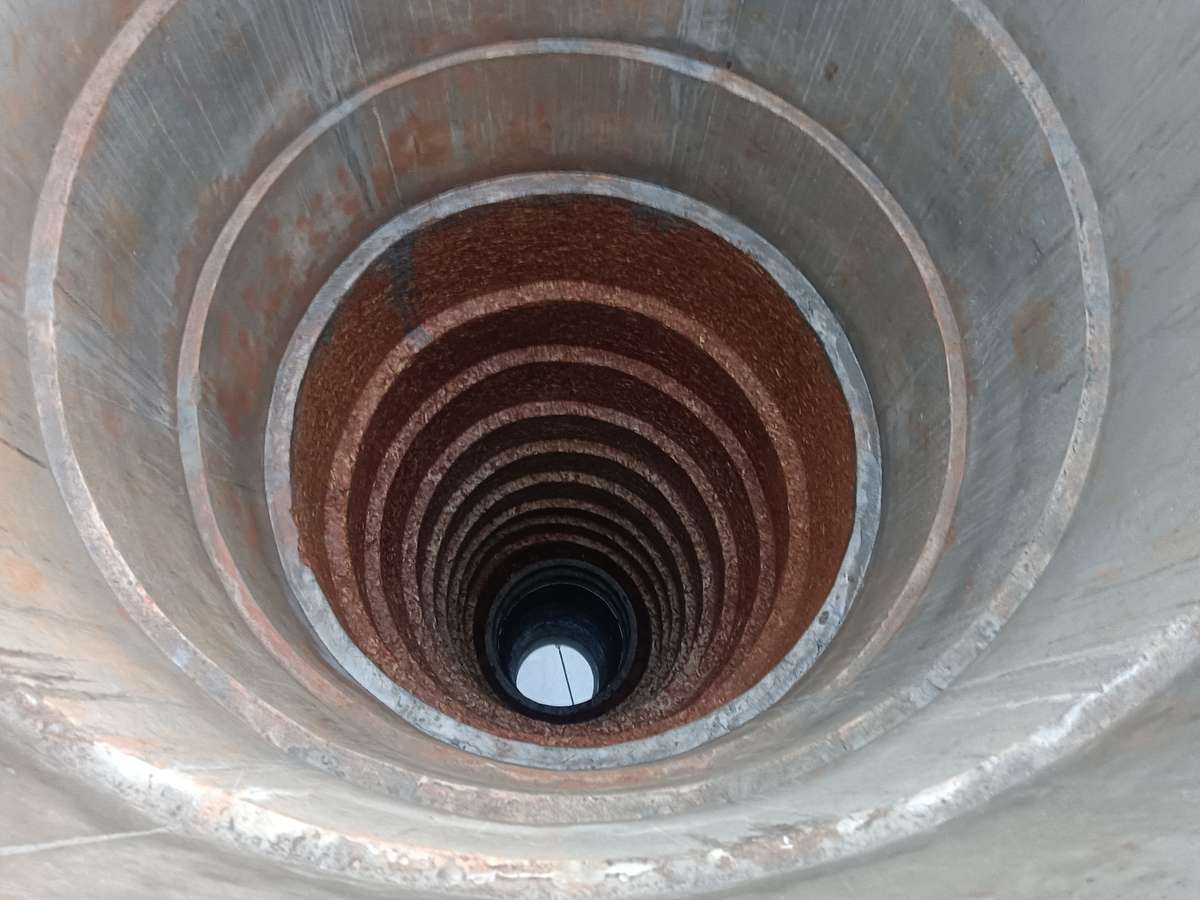 കിണർ +റിങ് വർക്കുകൾ സെപ്റ്റിക് ടാങ്ക് മിതമായ നിരക്കിൽ ചെയ്യുന്നു 9645311183