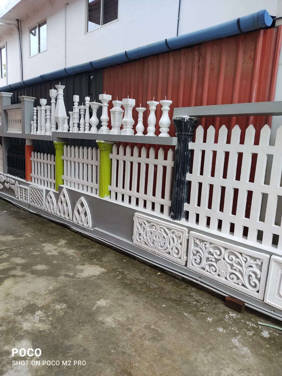 concrete fencing ഉപയോഗിക്കുകയാണെങ്കിൽ ചിലവു കുറക്കാം ഭംഗിയുമുണ്ടാകും എളുപ്പത്തിൽ പണികൾ തീർക്കാം