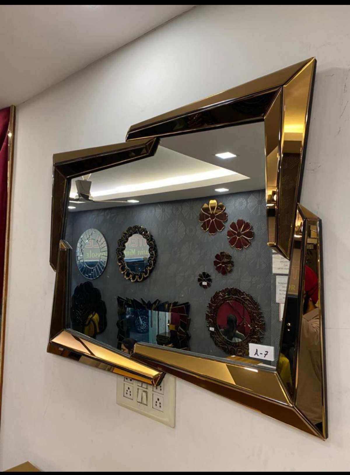 unique mirror work 8287332208